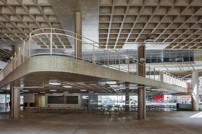 Centro Paula Souza, São Paulo, arquitetos Francisco Spadoni e Pedro Taddei<br />Foto Nelson Kon 