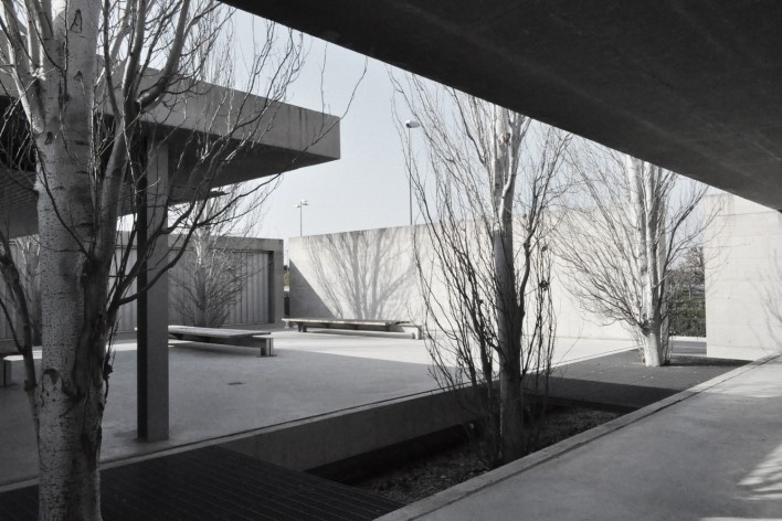 Aulário 3 (unidade de Alicante), San Vicente del Raspeig, Alicante, Espanha, 2000. Arquiteto Javier Garcia-Solera<br />Foto Hevelyn Baer Villar 