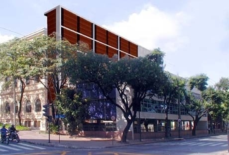 Edifício antigo e anexo contemporâneo<br />Imagem dos autores do projeto 