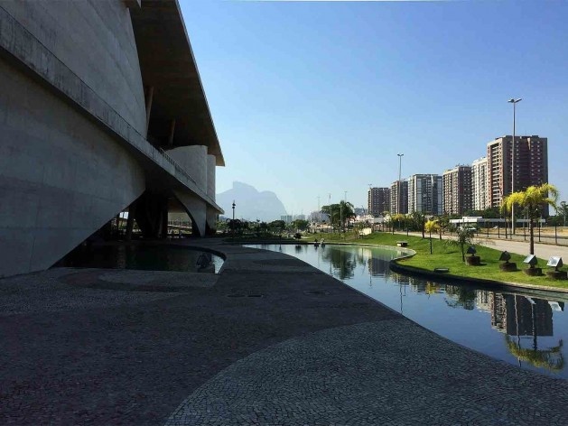 Cidade das Artes, Rio de Janeiro. Arquiteto Christian de Portzamparc<br />Foto Abilio Guerra 