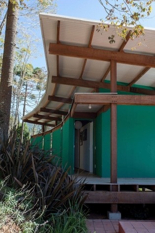 Casa em Gonçalves, Gonçalves MG Brasil, 2012-2013. Arquiteto André Vainer / André Vainer Arquitetos<br />Foto Cacá Bratke 