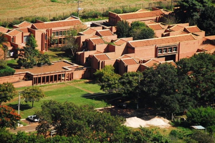 Residência estudantil da Unicamp, Joan Villà<br />Foto Stepan Norair Chahinian 