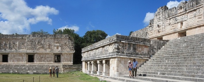 Uxmal, Praça do Convento, México<br />Foto Victor Hugo Mori 