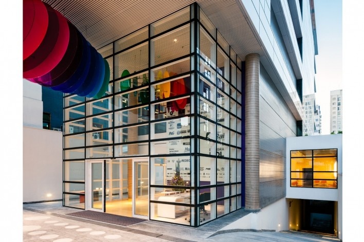 Aflalo & Gasperini Arquitetos e Bross Consultoria e Arquitetura, Grupo de Apoio ao Adolescente e à Criança com Câncer – Graacc, São Paulo, 2014<br />Foto Ana Mello  [Aflalo & Gasperini Arquitetos]