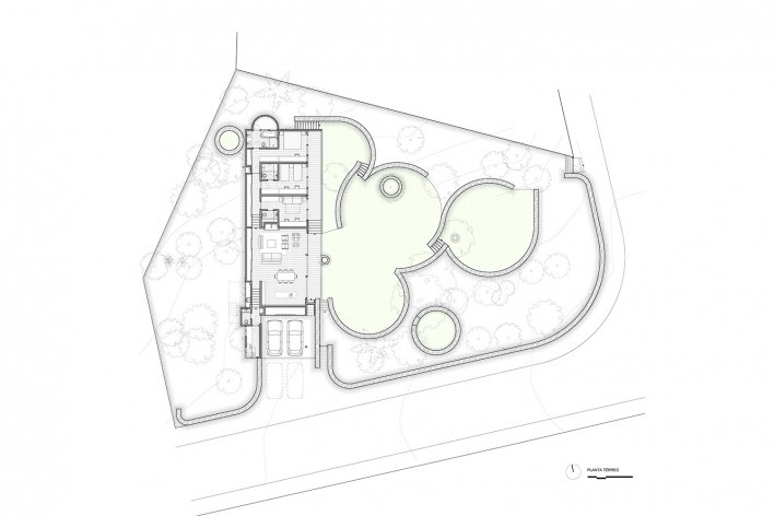 Terraços Circulares House, ground floor plan, Cotia SP, 2020. Architect Denis Joelsons<br />Imagem divulgação/disclosure image/imagen divulgación  [Acervo/collection/colección Denis Joelsons]