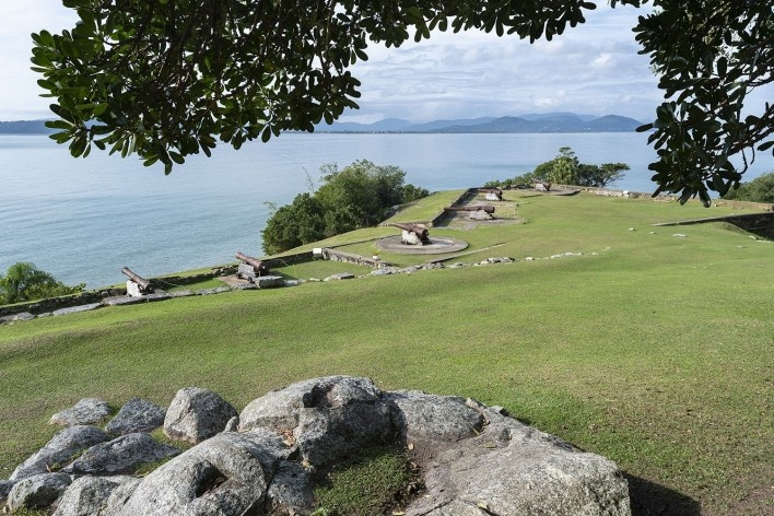 Fortaleza de Santa Cruz do Anhatomirim, Ilha de Anhatomirim, Governador Celso Ramos<br />Foto Ronaldo Azambuja 