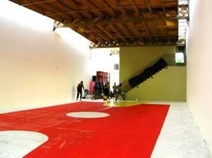 Vista interna da quadra em diversas etapas da obra<br />Imagem do autor do projeto 