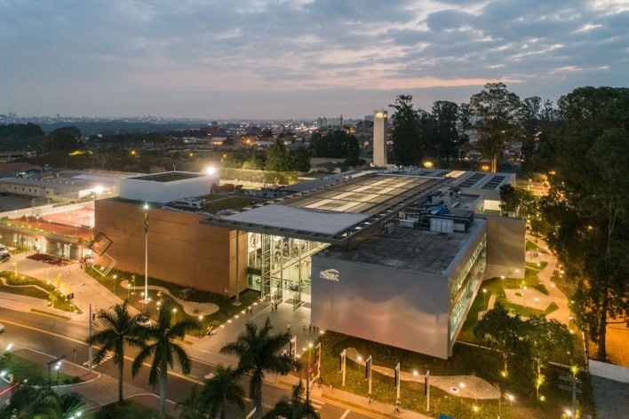 Sesc Guarulhos, Guarulhos, 2019. Arquitetos Lilian Dal Pian e Renato Dal Pian / Dal Pian Arquitetos<br />Foto Pedro Mascaro / Sesc SP 