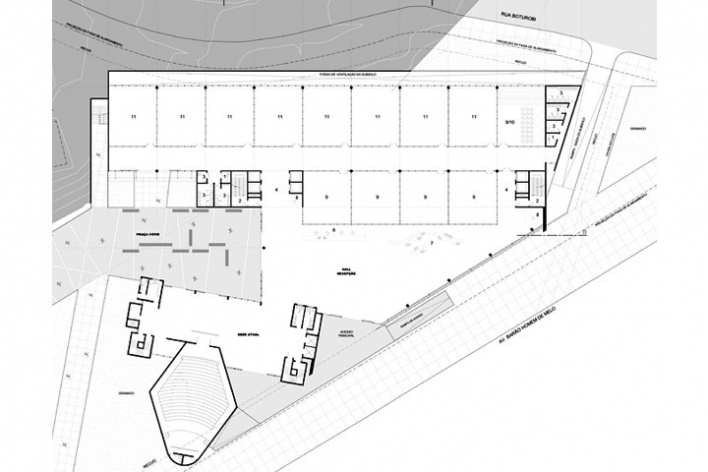Centro de Referência em Empreendedorismo do Sebrae-MG, planta pavimento térreo, 2º lugar. Arquiteto Francisco Spadoni, 2008<br />Desenho escritório 