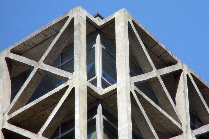 Edifício Acal, São Paulo SP, 1974. Arquitetos Pedro Paulo de Melo Saraiva, Sergio Ficher e Henrique Cambiaghi Filho<br />Foto atual  [Pedro Paulo de Melo Saraiva Arquitetos Associados]