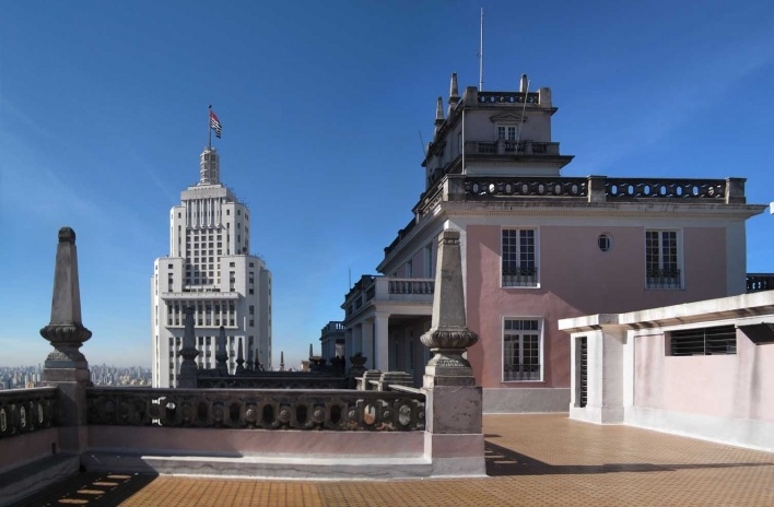 Terraço do Edifício Martinelli, com vista para o Edifício Banespa<br />Foto Victor Hugo Mori 