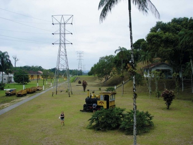 Bertioga, vista da Vila de Itatinga a partir da residência de engenheiro<br />Foto Denise Fernandes Geribello, mar. 2003 