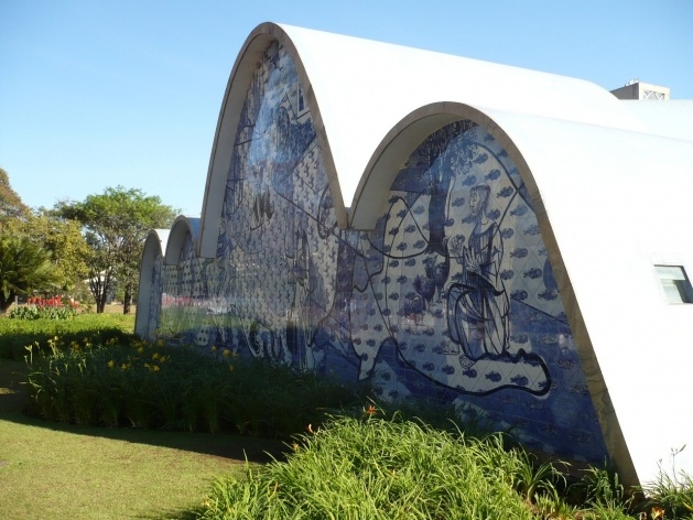 Igreja de São Francisco de Assis, Parque da Pampulha<br />Foto Artur Rozestraten 
