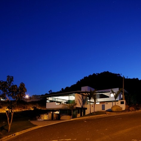 Residência Atibaia, Atibaia SP, 2008. Arquiteto Bernardo Telles<br />Foto Bebete Viégas 