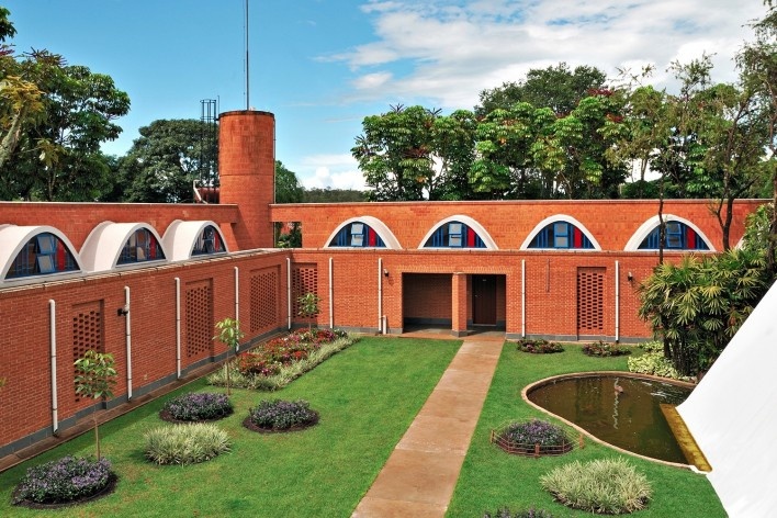 Residência dos Padres Claretianos, Batatais SP Brasil, 1984. Arquitetos Affonso Risi e José Mario Nogueira<br />Foto Wagner Abrahão Jr, 2011 