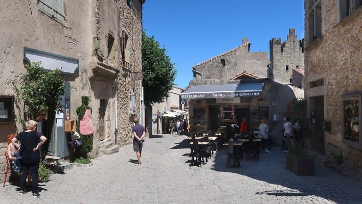 Ruas de Carcassonne, França<br />Foto Victor Hugo Mori 