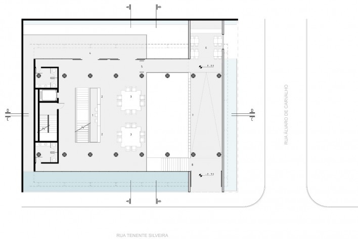 Planta térreo<br />Desenho dos autores 