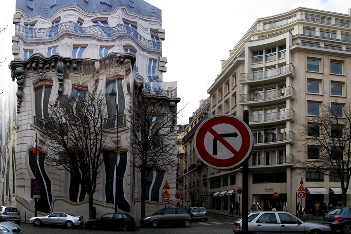 Av. George V, em Paris<br />Foto Victor Hugo Mori 