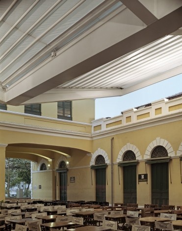 Cobertura do Mercado Público de Florianópolis, 2016. Arquitetos Gustavo Correia Utrabo e Pedro Lass Duschenes<br />Foto Felipe Russo 