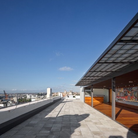 Casa do Carnaval, terraço, Salvador. Arquitetos Alexandre Prisco e Nivaldo Andrade<br />Foto Manuel Sá 