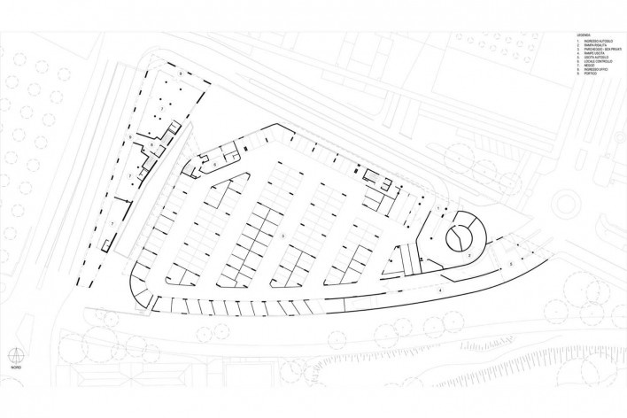 Ground Floor - Office Building and Parking Garage in Padua<br />Valle Architetti 