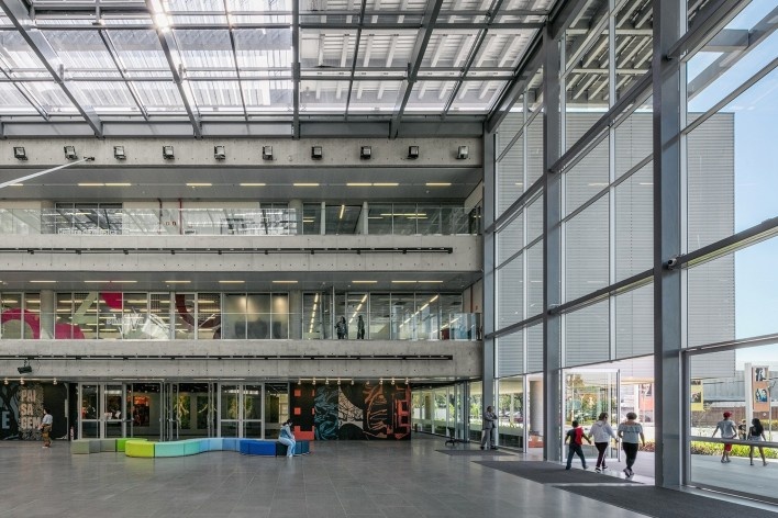 Sesc Guarulhos, Guarulhos, 2019. Arquitetos Lilian Dal Pian e Renato Dal Pian / Dal Pian Arquitetos<br />Foto Nelson Kon / Sesc SP 