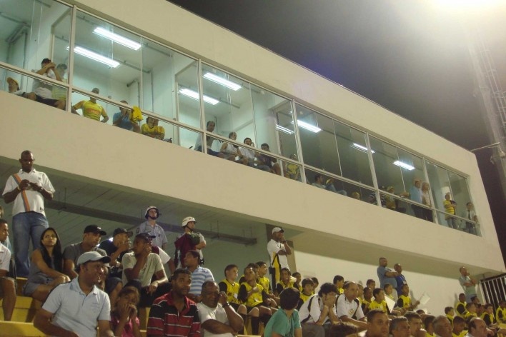 Vista da arquibancada social e dos Camarotes.Effect Arquitetura e Gerenciamento de Projetos, Estádio 1º. De Maio, São Bernardo do Campo- SP.<br />Effect Arquitetura e Gerenciamento de Projetos 