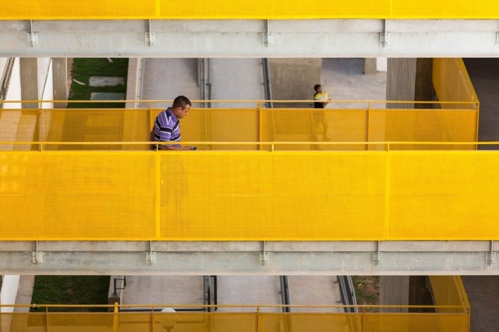 Residencial Corruíras, circulação. Marcos Boldarini, Lucas Nobre e Renato Bomfim<br />Foto Fabio Knoll 