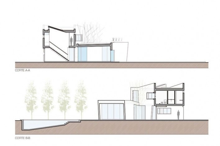 Corte AA y Corte BB. Casa V, 2011. I + GC [arquitectura]. Funes, Argentina<br />divulgação 