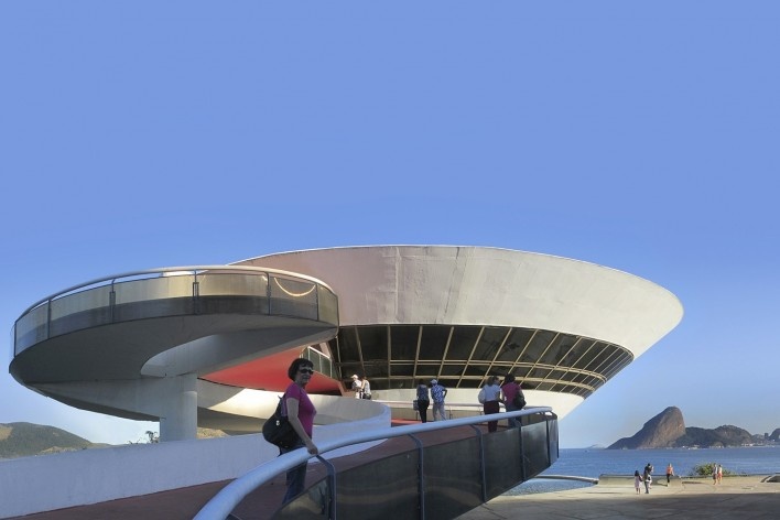 Alexandrina Mori no Museu de Arte Contemporânea, Niterói, Brasil, 2013<br />Foto Victor Hugo Mori 
