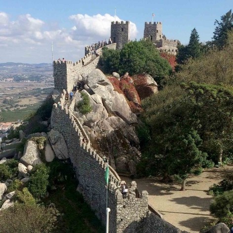 Muralha do Castelo dos Mouros, região de Sintra
Foto Anita Di Marco