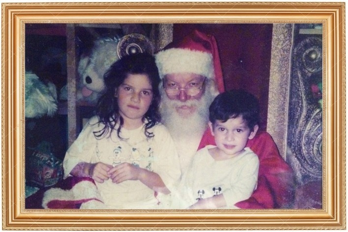 Crianças com Papai Noel<br />Foto divulgação  [Acervo Família Romano Guerra]