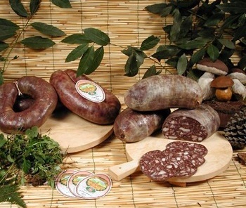 Embutido toscano chamado Biroldo
<br />Foto Breno Raigorodsky 