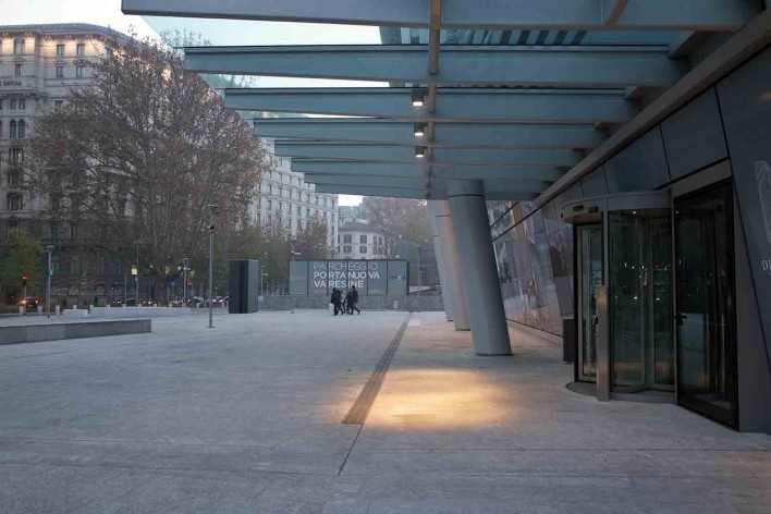 Piazza Lina Bo Bardi, Varesine, Milão. Kohn Pedersen Fox Associates<br />Foto Viviana Pozzoli 
