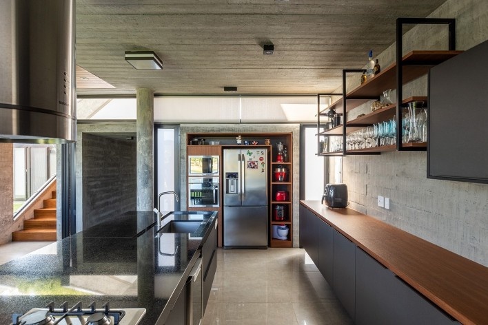House TR1215, Porto Alegre RS Brasil, 2019. Architects Diego Brasil and Anderson Calvi / BR3 Arquitetos<br />Foto/photo Marcelo Donadussi 