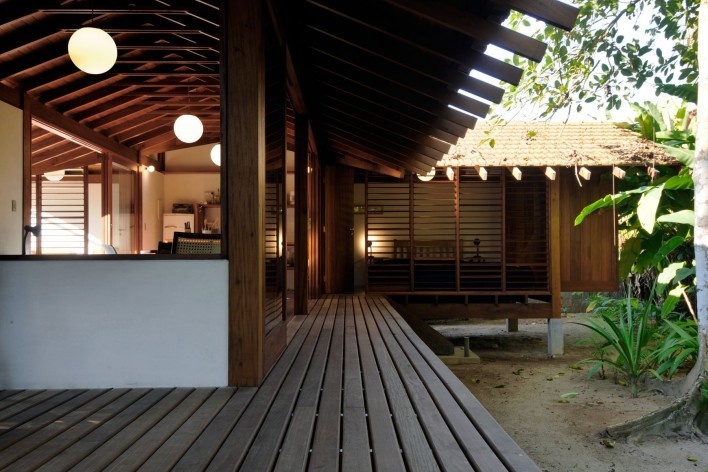 Casa nº 6, Praia de Itamambuca, Ubatuba. Arquiteto Eduardo Martins de Mello, 2008<br />Foto Antonio Saggese 