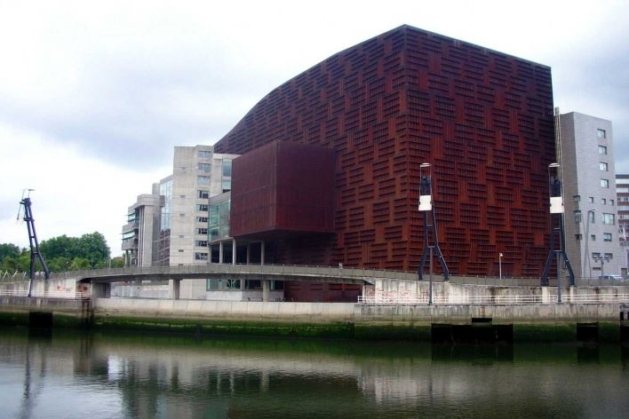Palácio Euskalduna. Federico Soriano e Dolores Palacios, 1999<br />Foto Gabriela Celani 