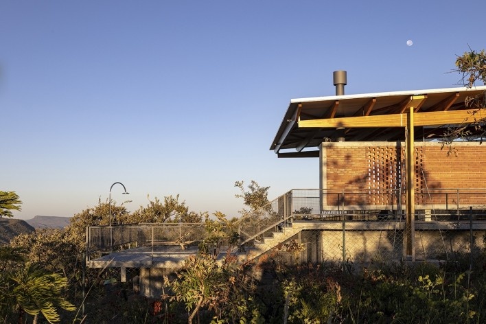 Palicourea House, São Jorge GO Brasil, 2021. Architects Daniel Mangabeira, Henrique Coutinho and Matheus Seco / Bloco Arquitetos<br />Foto/photo Joana França 