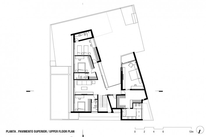 Residência RFC, planta pavimento superior, São Paulo SP Brasil, 2018. Arquitetos Henrique Reinach e Maurício Mendonça / Reinach Mendonça Arquitetos Associados<br />Imagem divulgação / image disclosure  [Acervo / collection Reinach Mendonça Arquitetos Associados]