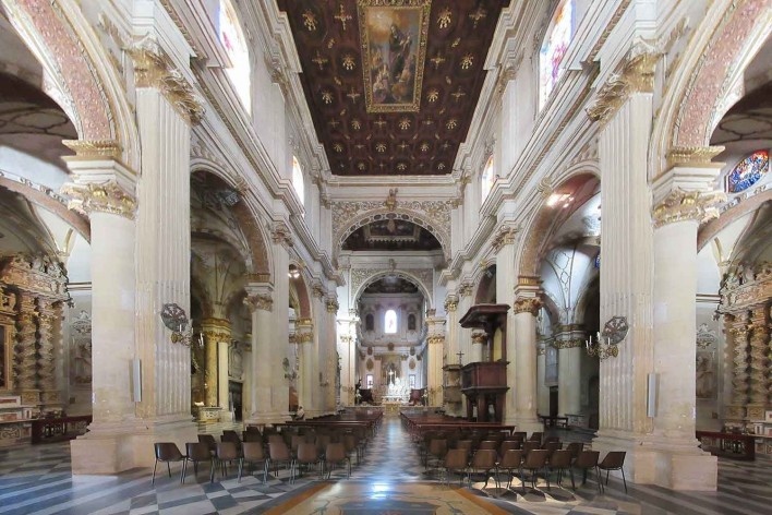Duomo, interior, Lecce<br />Foto Victor Hugo Mori 