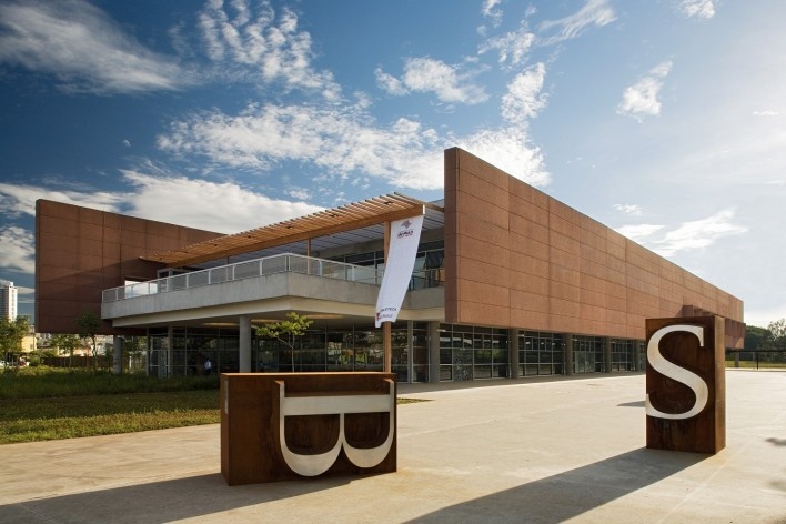 Aflalo & Gasperini Arquitetos. Parque da Juventude, Biblioteca. São Paulo, 2007<br />Foto Nelson Kon 