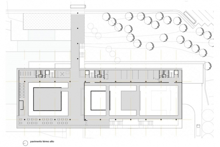 Concurso Internacional para Projeto Arquitetônico do Museu Exploratório de Ciências da Unicamp, planta pavimento térreo alto (N658), menção honrosa. Arquitetos Alessandro Muzi, Hernani Paiva e Luiz Kuller, 2009<br />Desenho equipe 