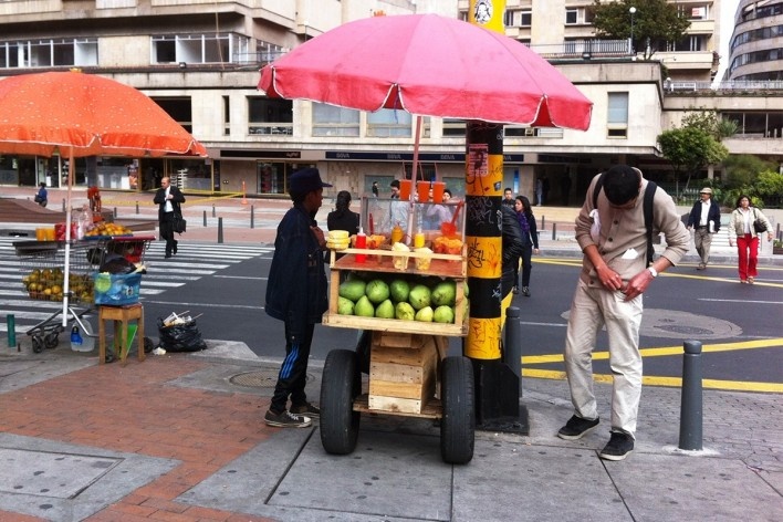 Vendedores ambulantes de Bogotá<br />Foto Abilio Guerra 
