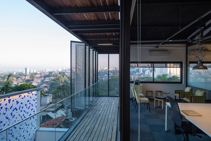Edifício Girassol, São Paulo SP Brasil, 2016. Arquitetos Henrique Reinach e Maurício Mendonça/ Reinach Mendonça Arquitetos Associados<br />Foto Tony Chen 