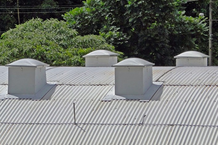 Sede Administrativa do Parque Natural Fazenda do Carmo, detalhe da cobertura, São Paulo, Secretaria do Verde e Meio Ambiente – SVMA, 2018<br />Foto divulgação 