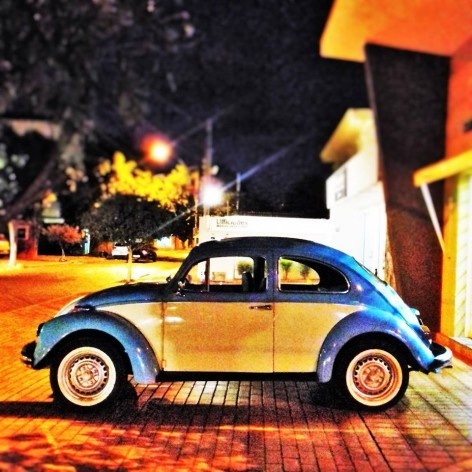 Fusca bicolor III, série fotográfica “Os fuscas ofuscam”<br />Foto Fernando Mascaro 