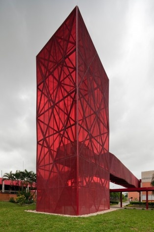 Torre e passarela 1<br />Foto Leonardo Finotti 