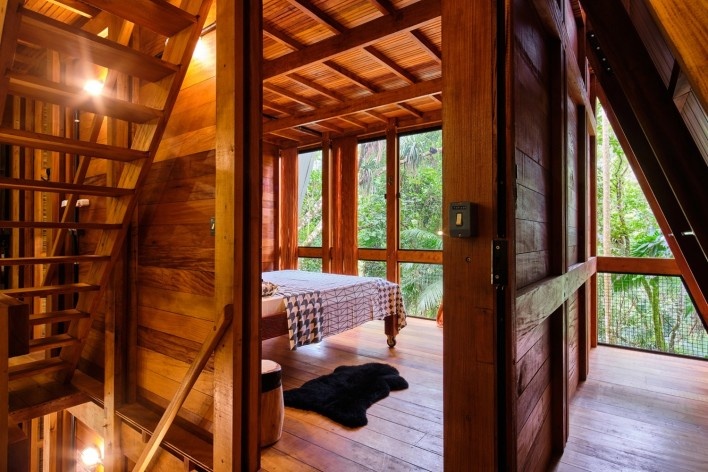 Monkey House, Paraty RJ Brasil, 2020. Arquiteto Marko Brajovic / Atelier Marko Brajovic<br />Foto/ Photo Rafael Medeiros / Gustavo Uemura 
