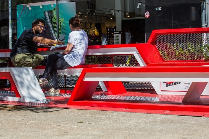 Parklet Oscar Freire. Zoom Urbanismo, Arquitetura e Design<br />Foto Sissy Eiko 