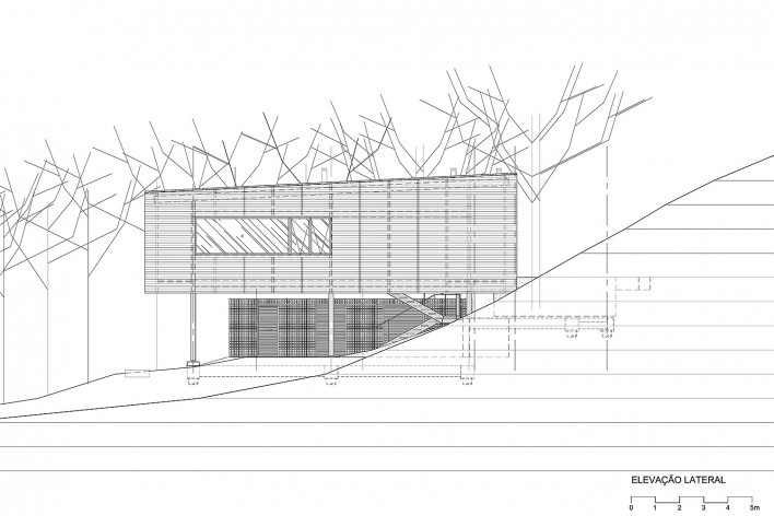 Residência Praia Vermelha, elevação lateral, Ubatuba SP Brasil, 2015. Arquitetos Lua Nitsche e Pedro Nitsche/Nitsche Arquitetos<br />Imagem divulgação  [Acervo Nitsche Arquitetos]
